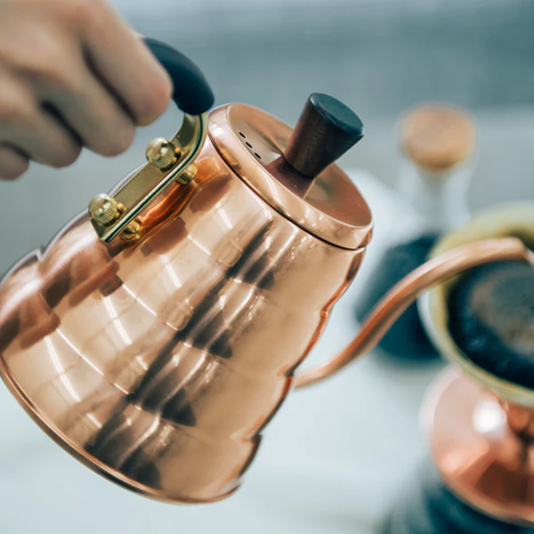 Hario Copper Buono Kettle 900ml - Image 3